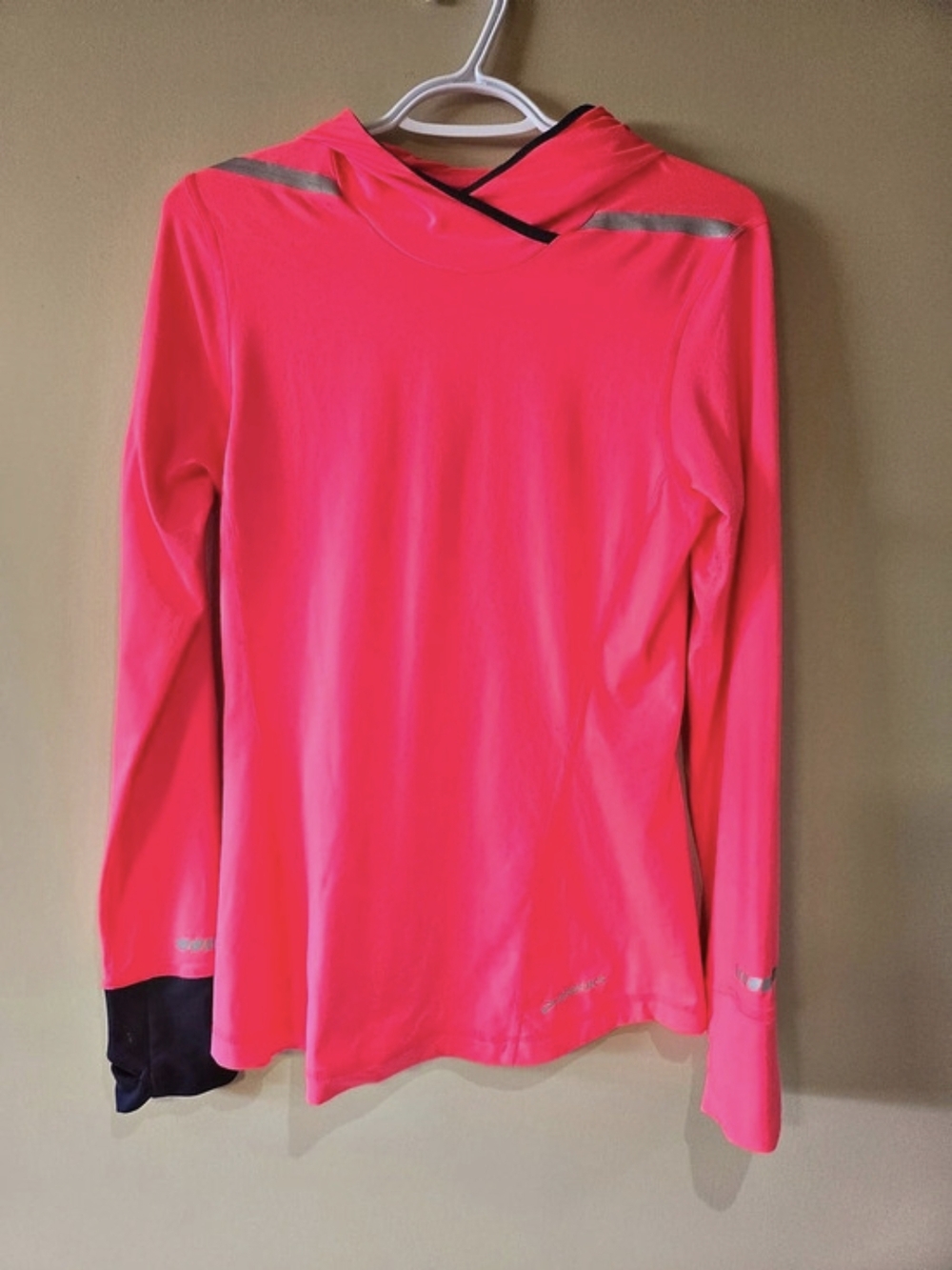 Brooks Notch Thermal Hoodie Women'Small Long Sleeve Pink Small